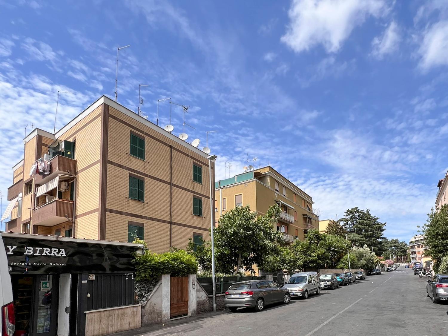 Attico Urbano Terrazza Su Roma Metro A Cornelia Apartment Exterior photo
